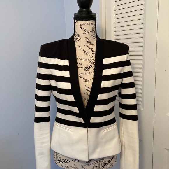 BCBGMaxAzria Jackets & Blazers - BCBG MaxAzria Knit Jacket